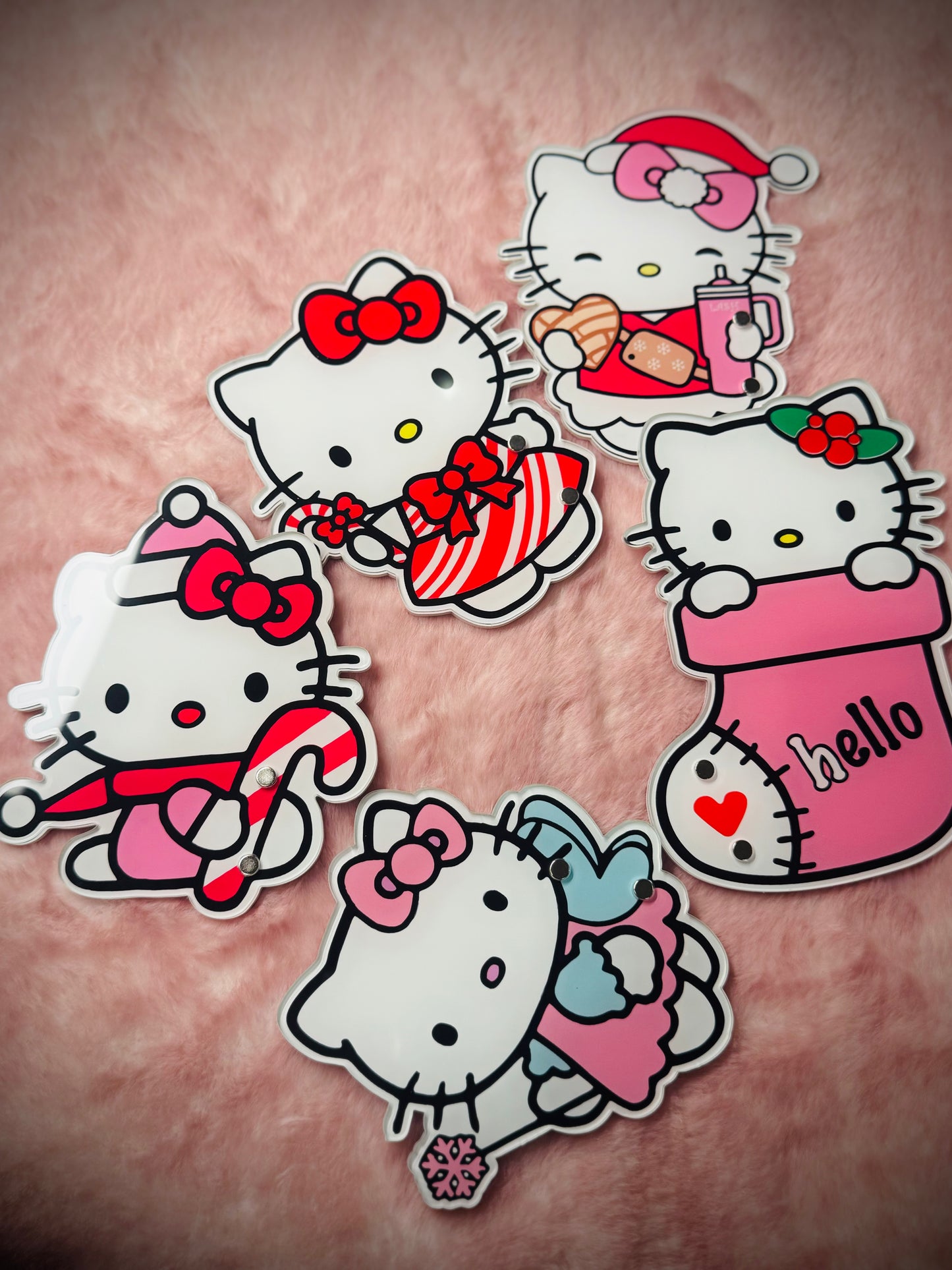 HELLO KITTY CHRISTMAS LASH TILE