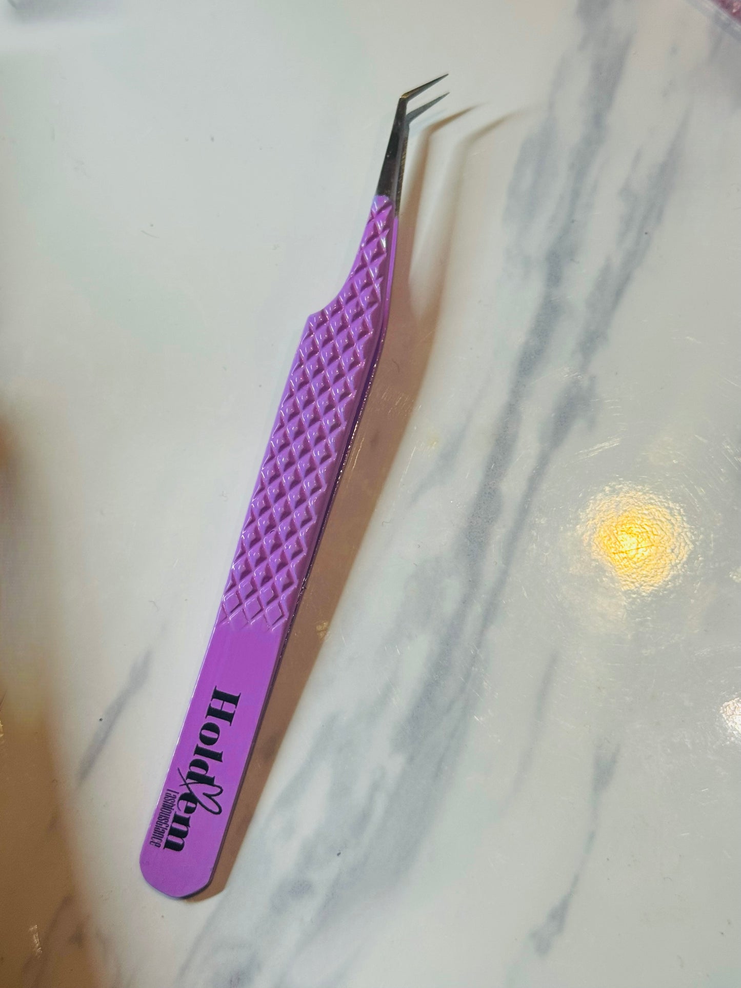 Hold’Em Fiber Tip 45 Degree Lash Tweezer