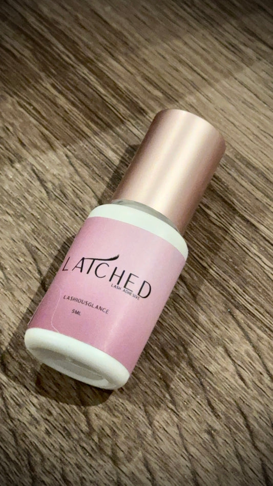 LATCHED LASH GLUE